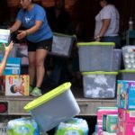 Immigration donations, volunteers
