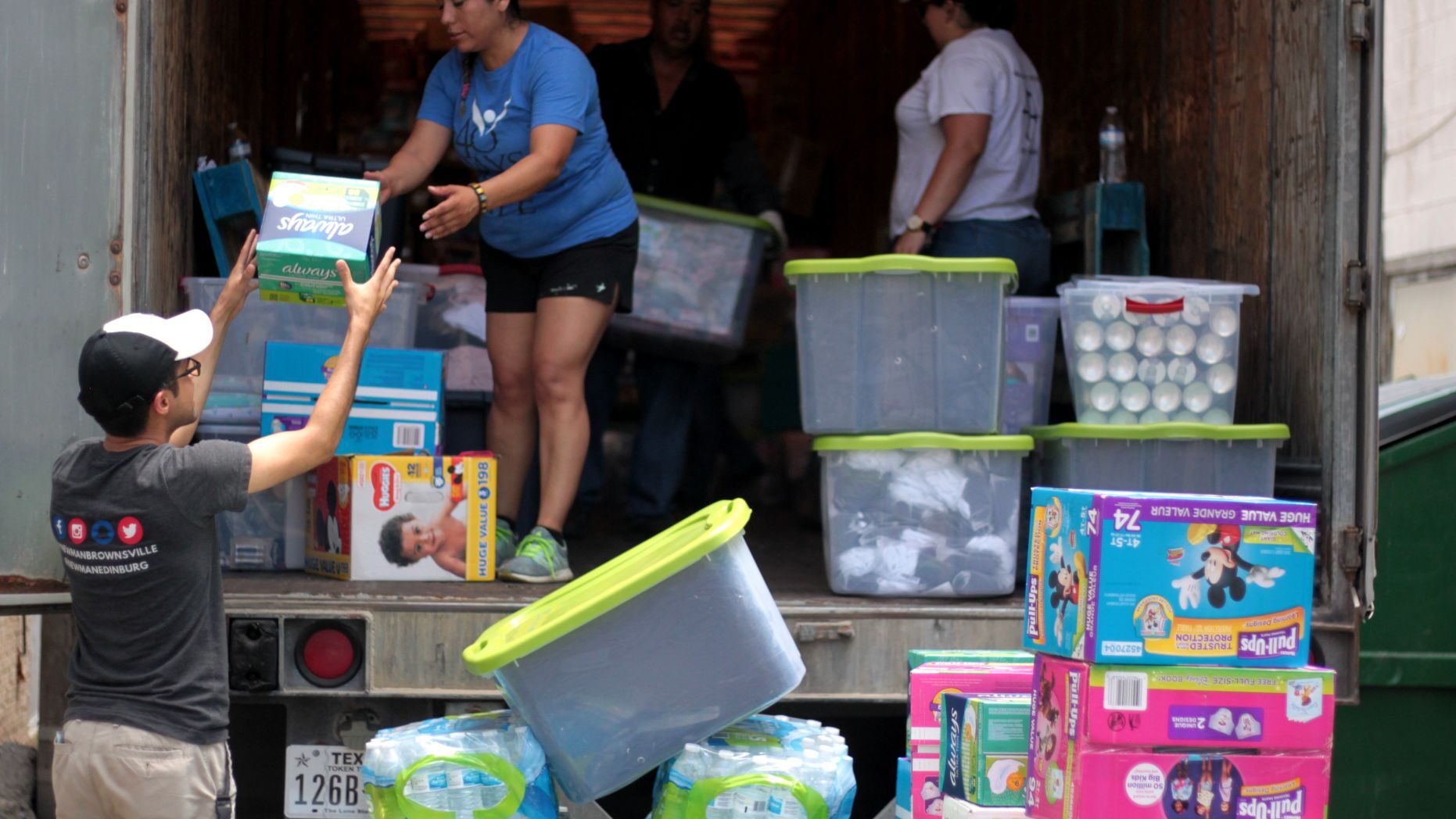 Immigration donations, volunteers